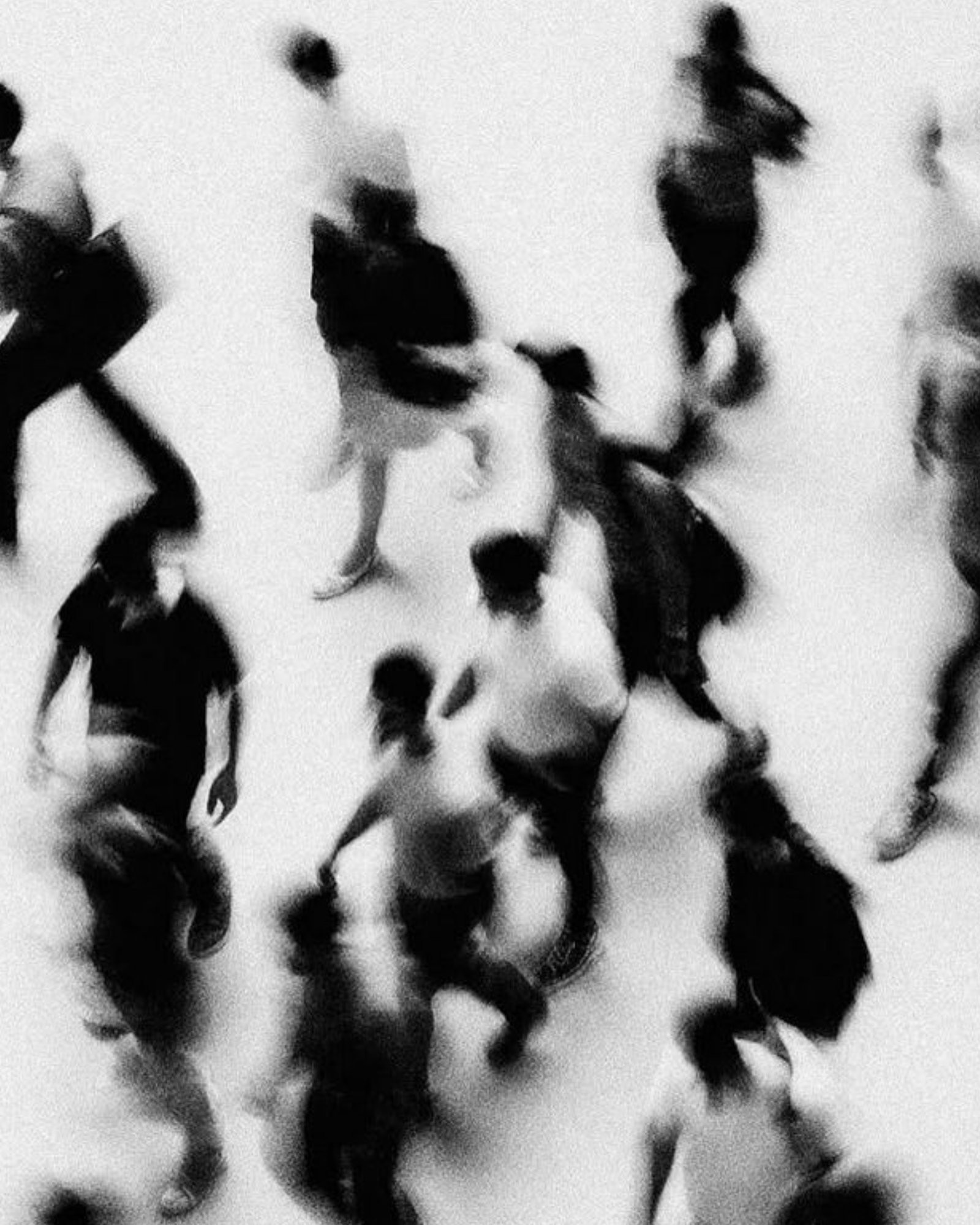 Movement through a space — long-exposure crowd